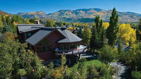 Huge Views, Great Room, Game Room, Theater