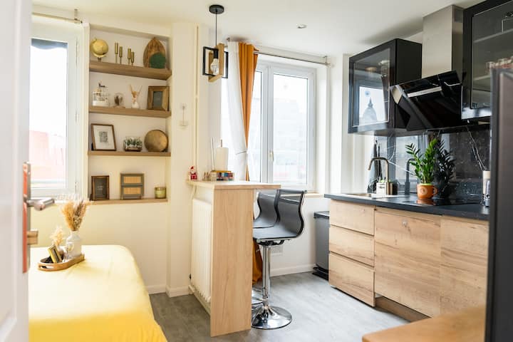 Chic Parisian Apartment - Air-con, 1-bed - Le Kremlin-Bicêtre