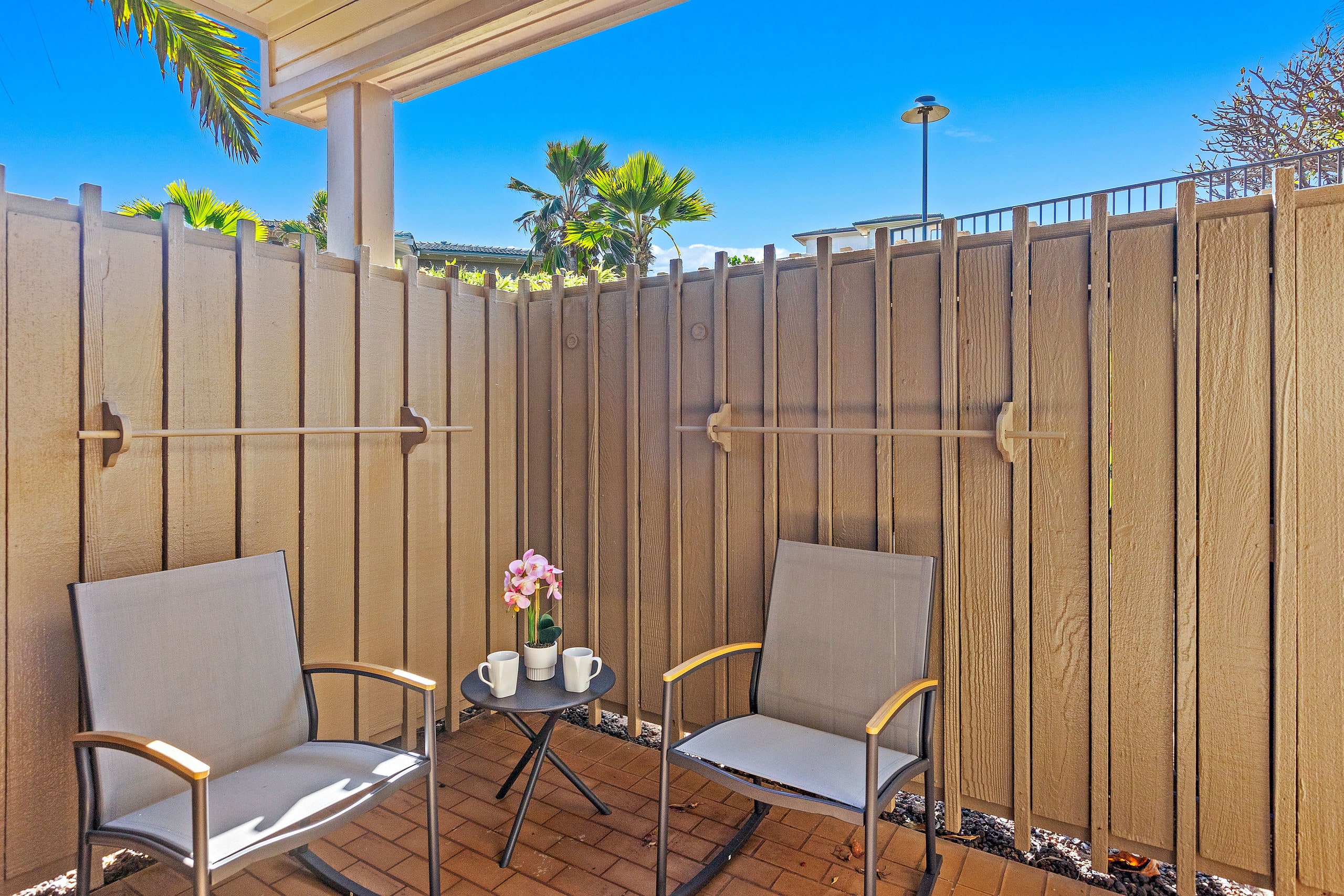 Condo in Lahaina · ★5.0 · 1 bedroom · 1 bed · 1 bath - Image 32
