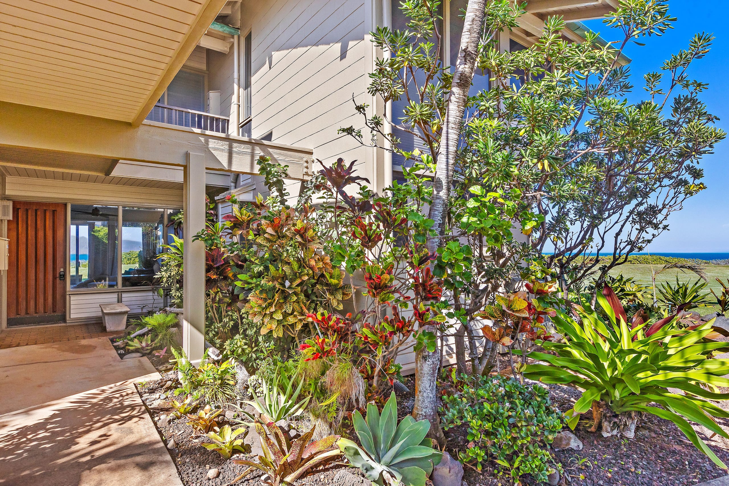 Condo in Lahaina · ★5.0 · 1 bedroom · 1 bed · 1 bath - Image 5