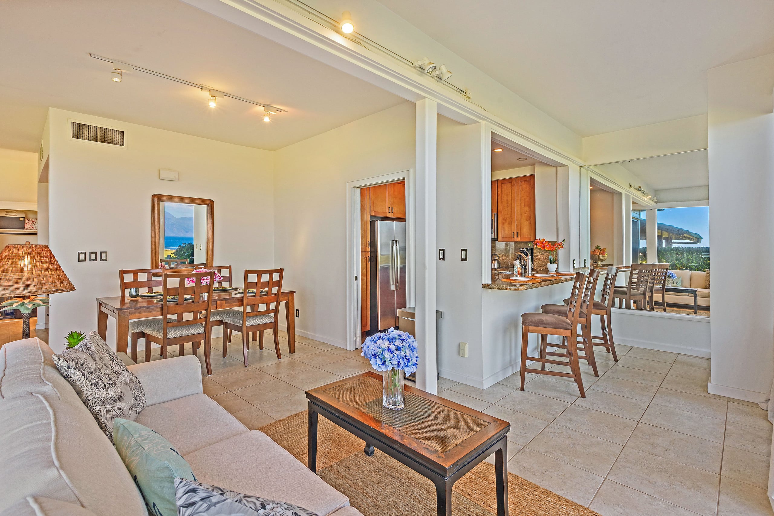Condo in Lahaina · ★5.0 · 1 bedroom · 1 bed · 1 bath - Image 20