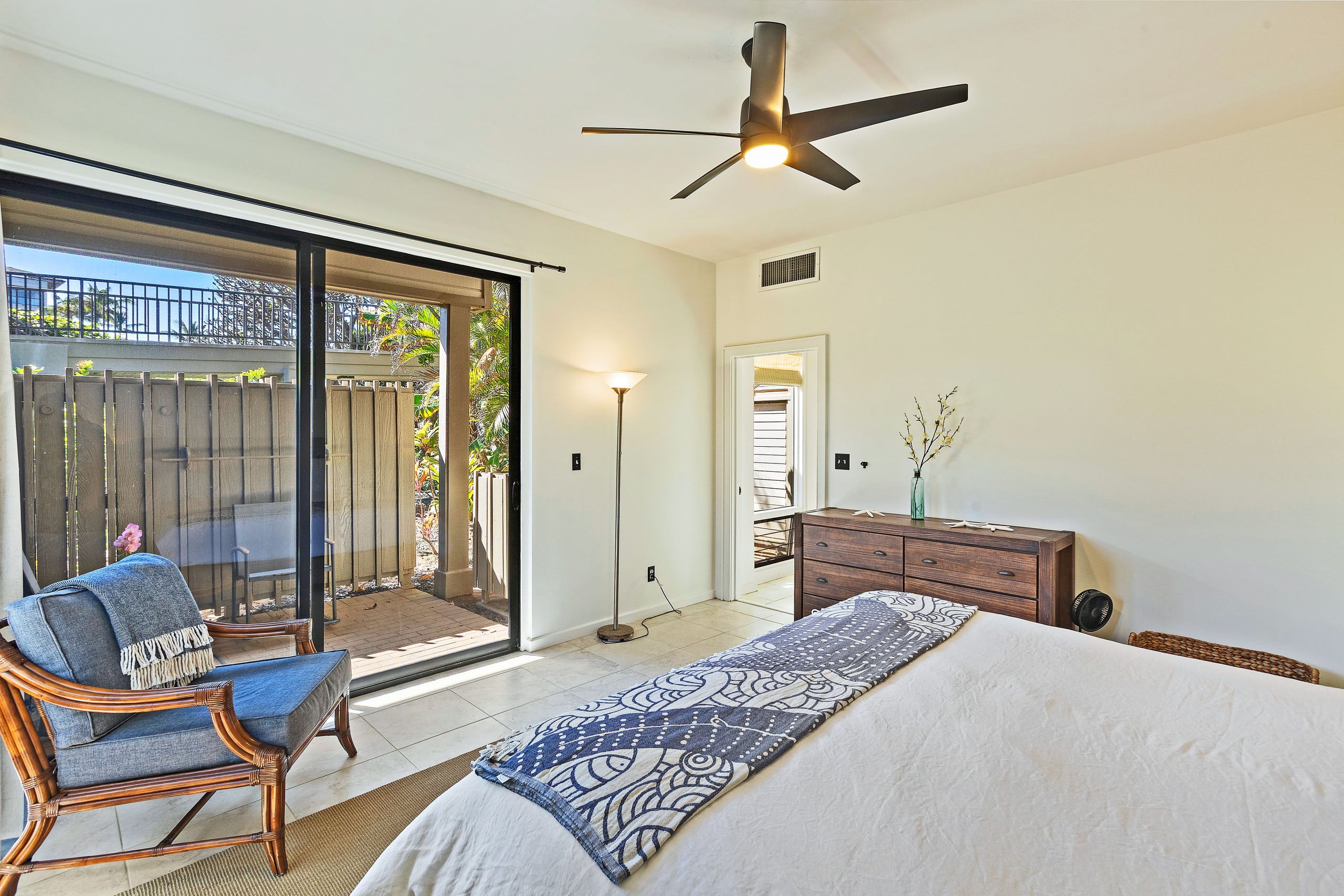 Condo in Lahaina · ★5.0 · 1 bedroom · 1 bed · 1 bath - Image 24