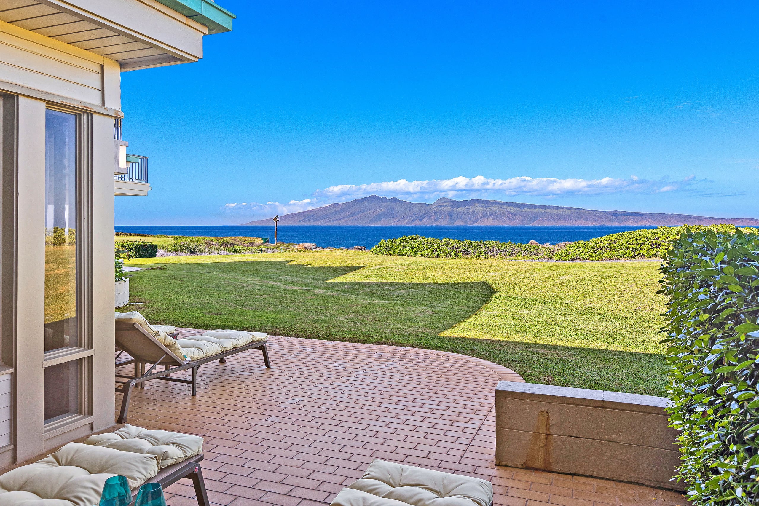 Condo in Lahaina · ★5.0 · 1 bedroom · 1 bed · 1 bath - Image 3