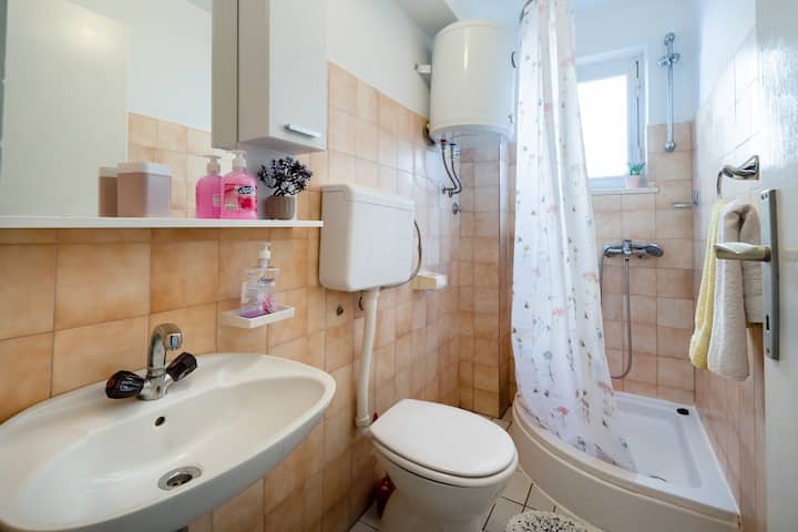 Apartments&rooms La Puntina - 1 Apartment With Gar - Neum