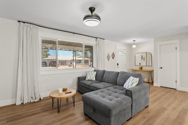 Bright & Modern 2br/1ba  Sun City Escape - Sun City