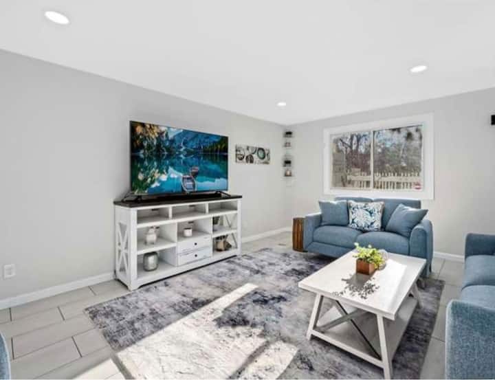 Stylish Townhome - Pool/hot Tub/clubhouse - Aurora