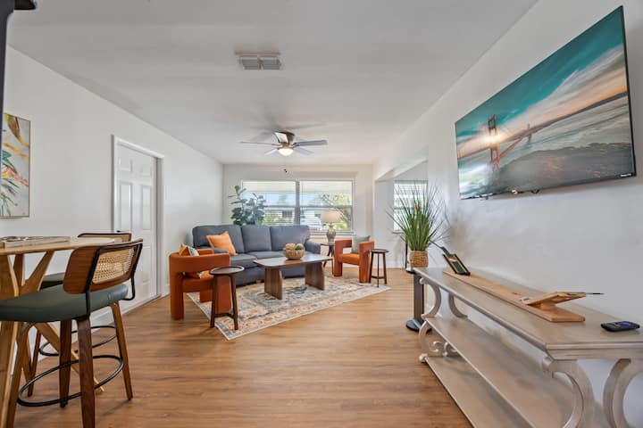 Island Escape W/ Private Pool & Outdoor Haven - Merritt Island, FL