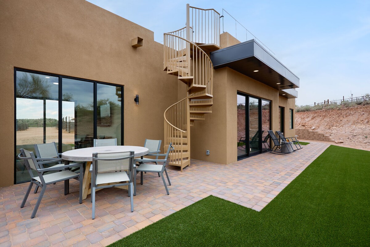 Fresh Look at Paradise Canyon Horse Stables 4 Rent Casita