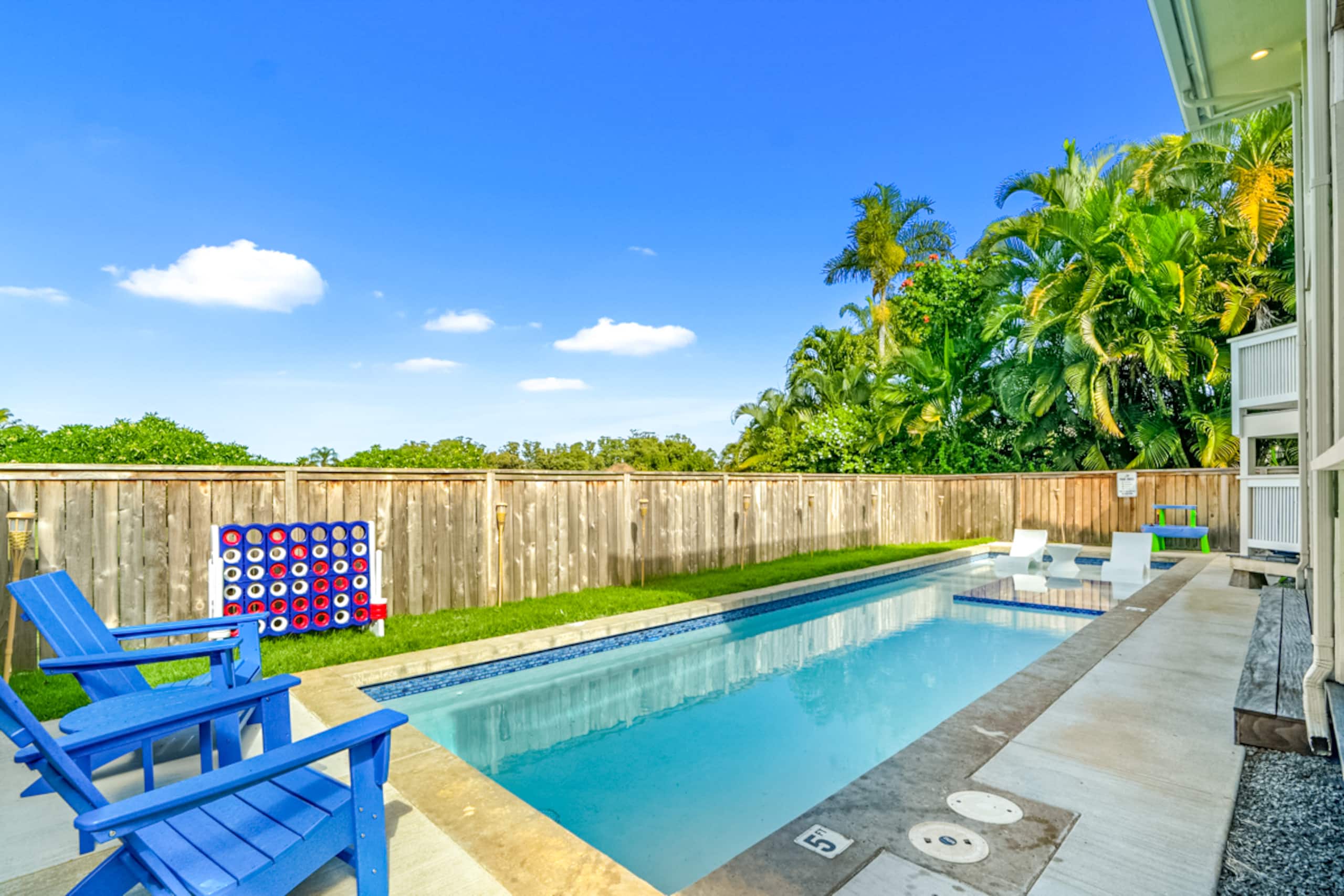 Villa in Princeville · ★5.0 · 6 bedrooms · 13 beds · 2.5 private baths - Image 62