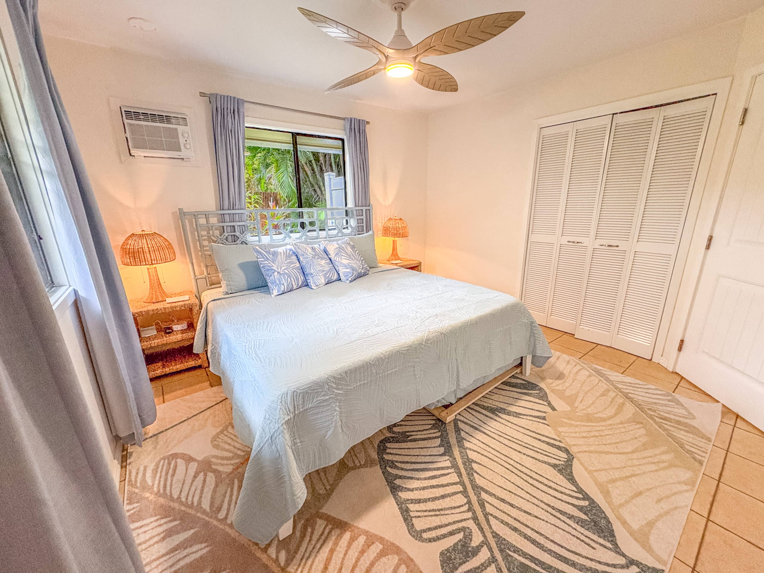 Villa in Princeville · ★5.0 · 6 bedrooms · 13 beds · 2.5 private baths - Image 27