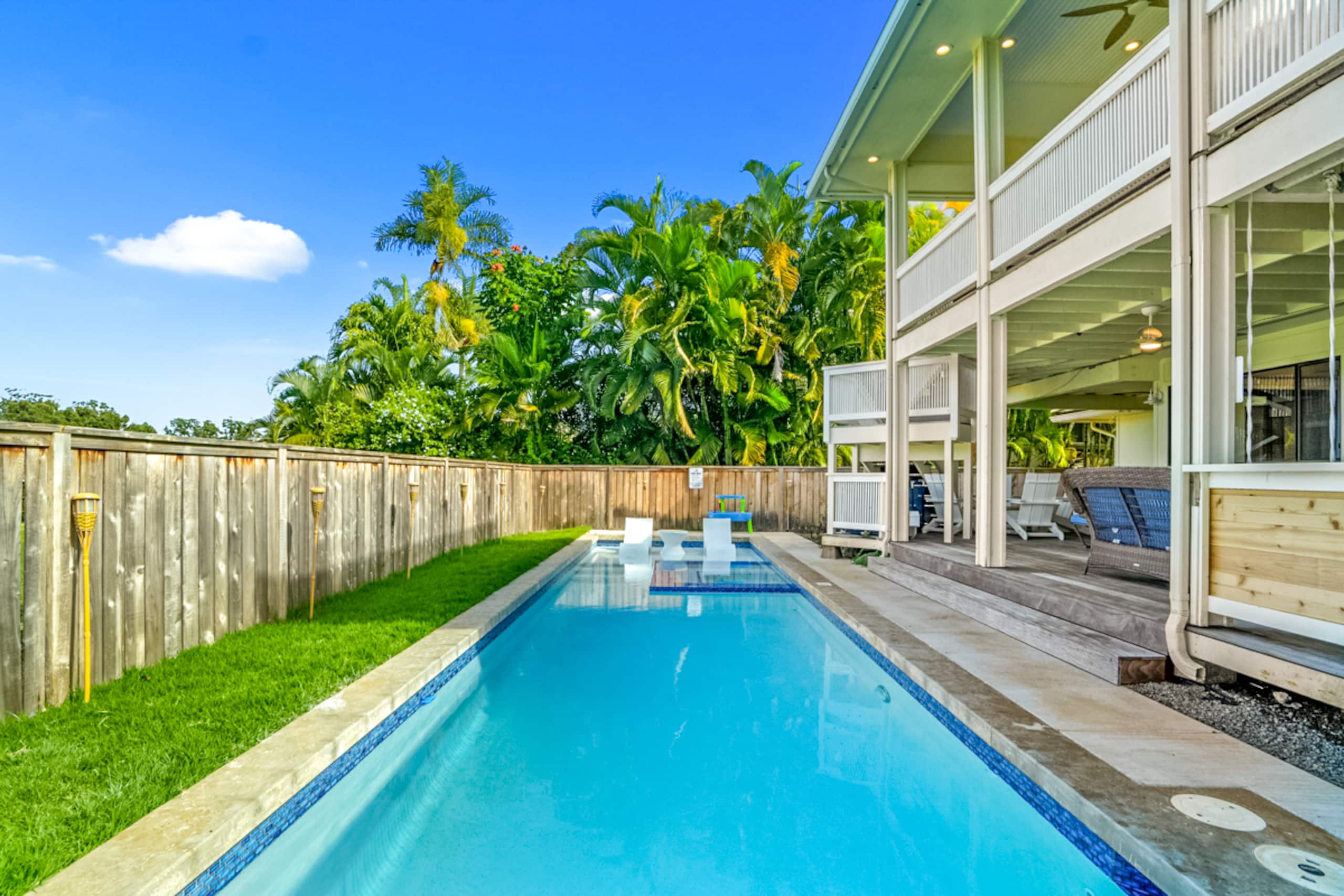 Villa in Princeville · ★5.0 · 6 bedrooms · 13 beds · 2.5 private baths - Image 61