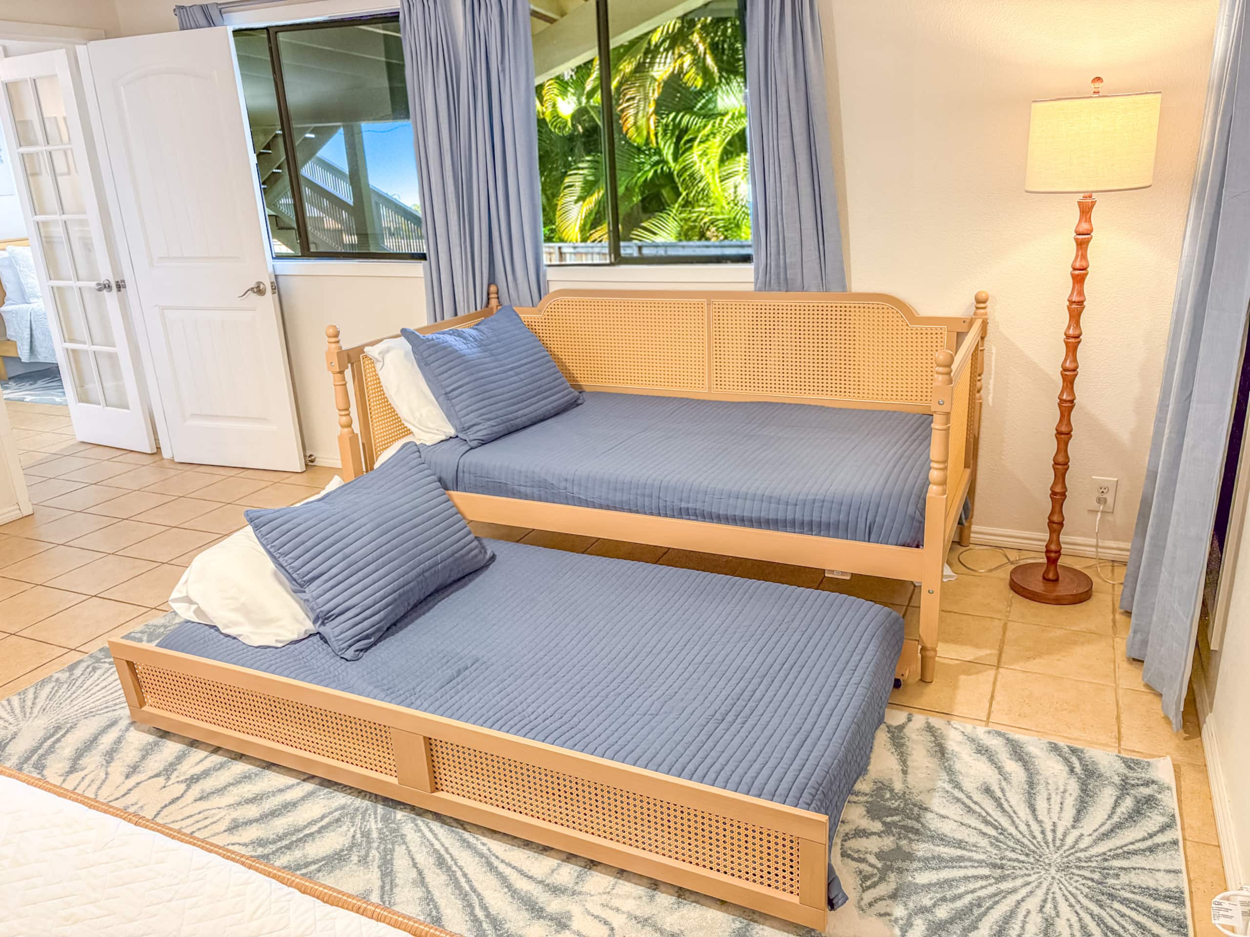 Villa in Princeville · ★5.0 · 6 bedrooms · 13 beds · 2.5 private baths - Image 24
