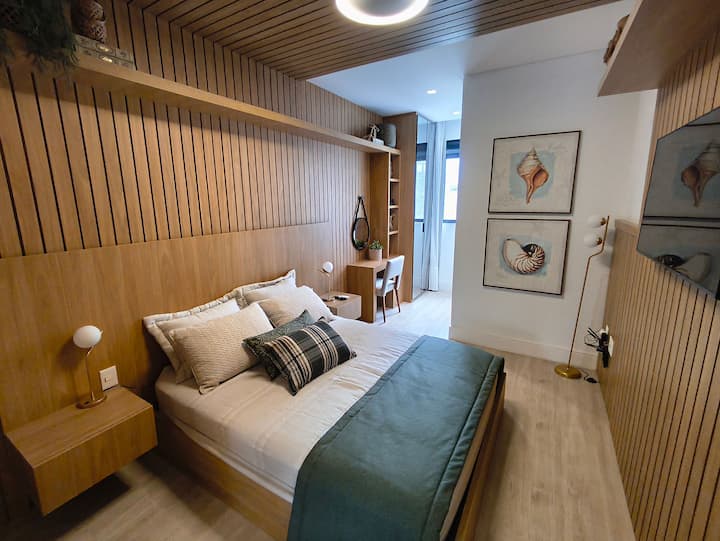 აბაზანა/ჯაკუზი, საწოლი, საძინებელი, ზღვის ხედი