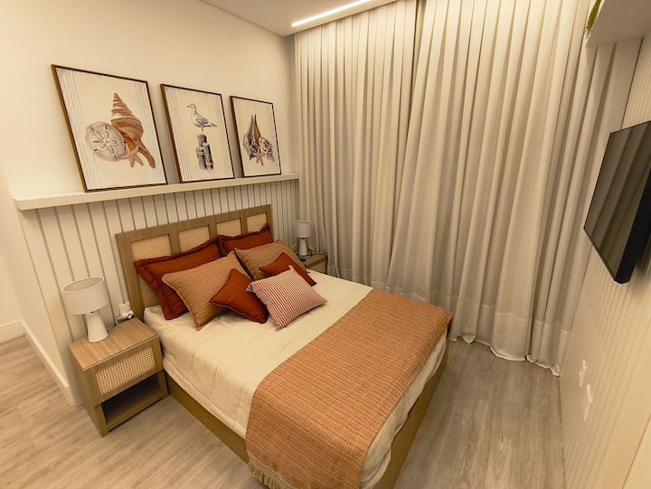 Სააბაზანო,საწოლი,საწოლი, ზღვის ხედით