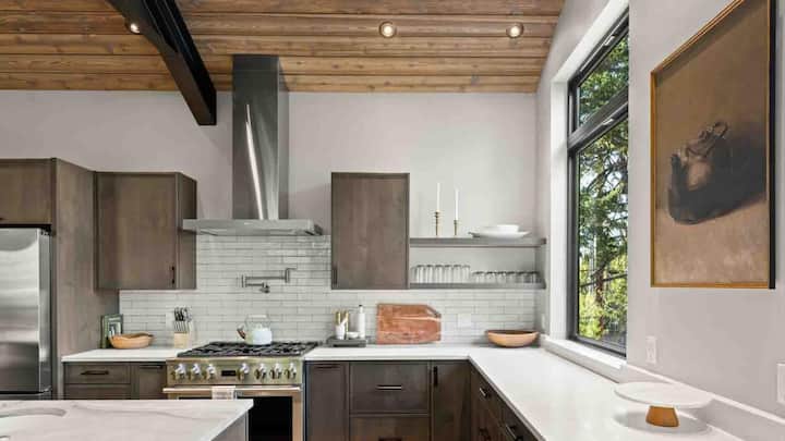 The Serene Summit Stay - Whitefish