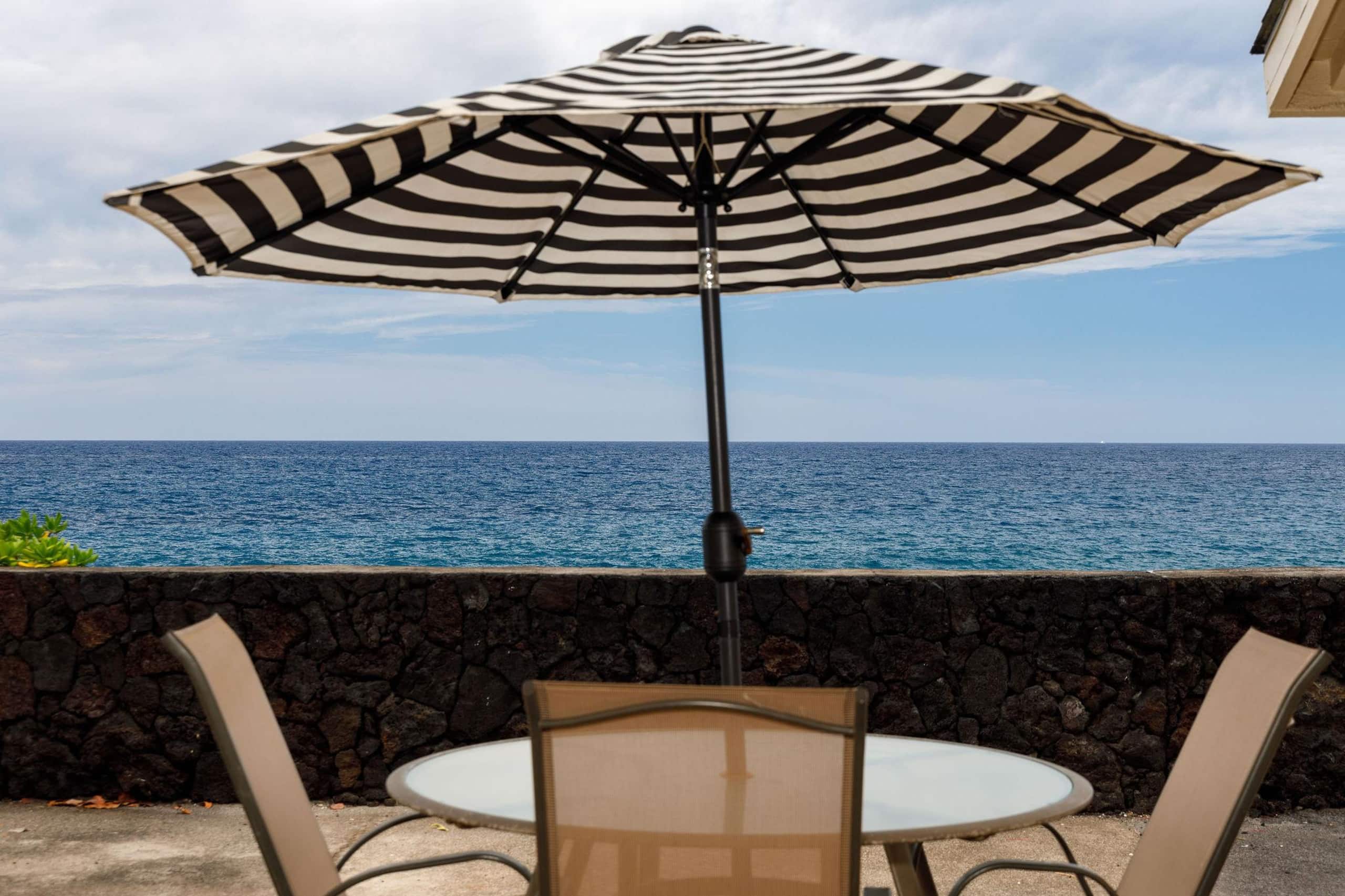 Condo in Kailua-Kona · ★4.5 · 2 bedrooms · 3 beds · 2 private baths - Image 1