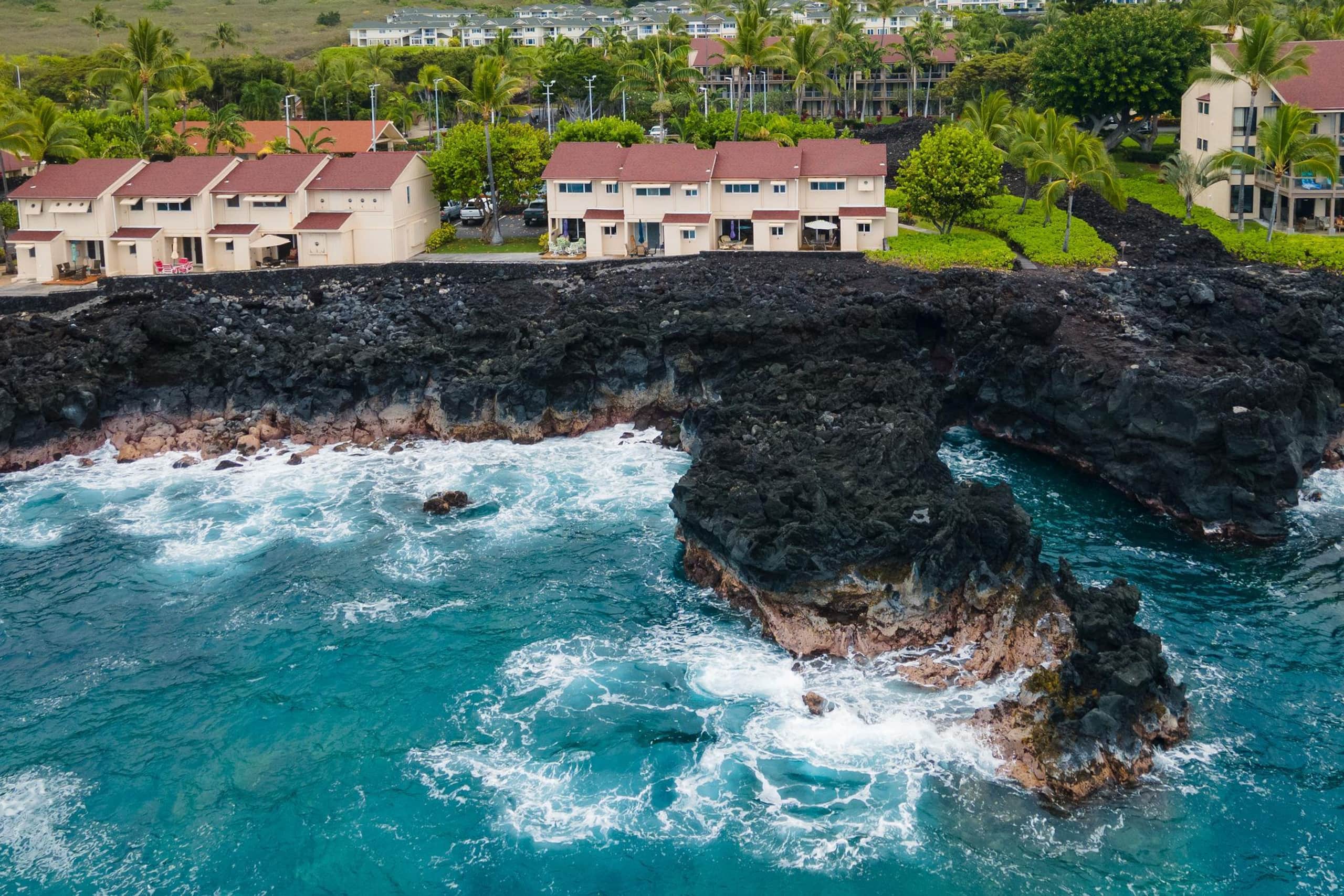 Condo in Kailua-Kona · ★4.5 · 2 bedrooms · 3 beds · 2 private baths - Image 39
