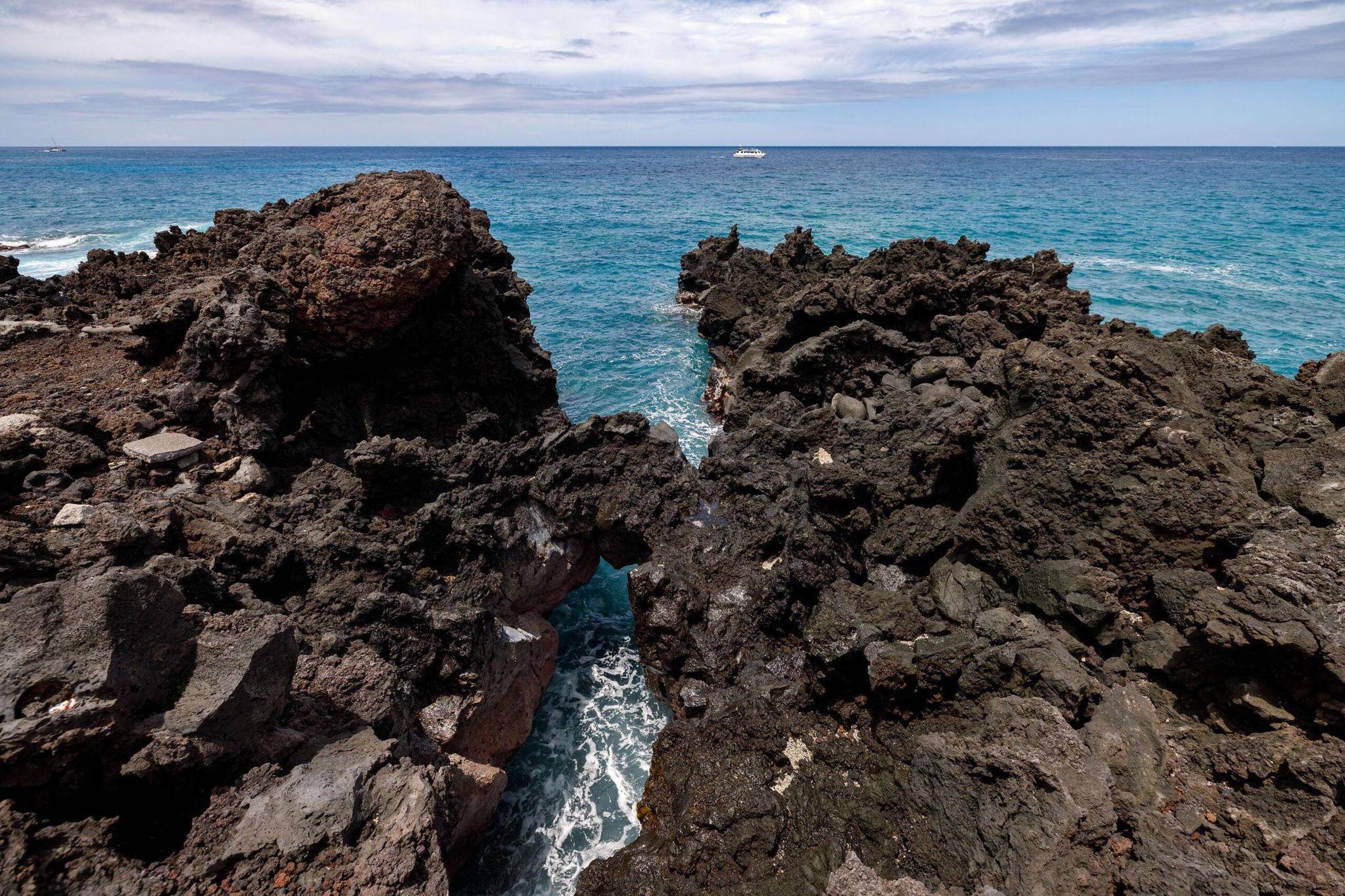 Condo in Kailua-Kona · ★4.5 · 2 bedrooms · 3 beds · 2 private baths - Image 38