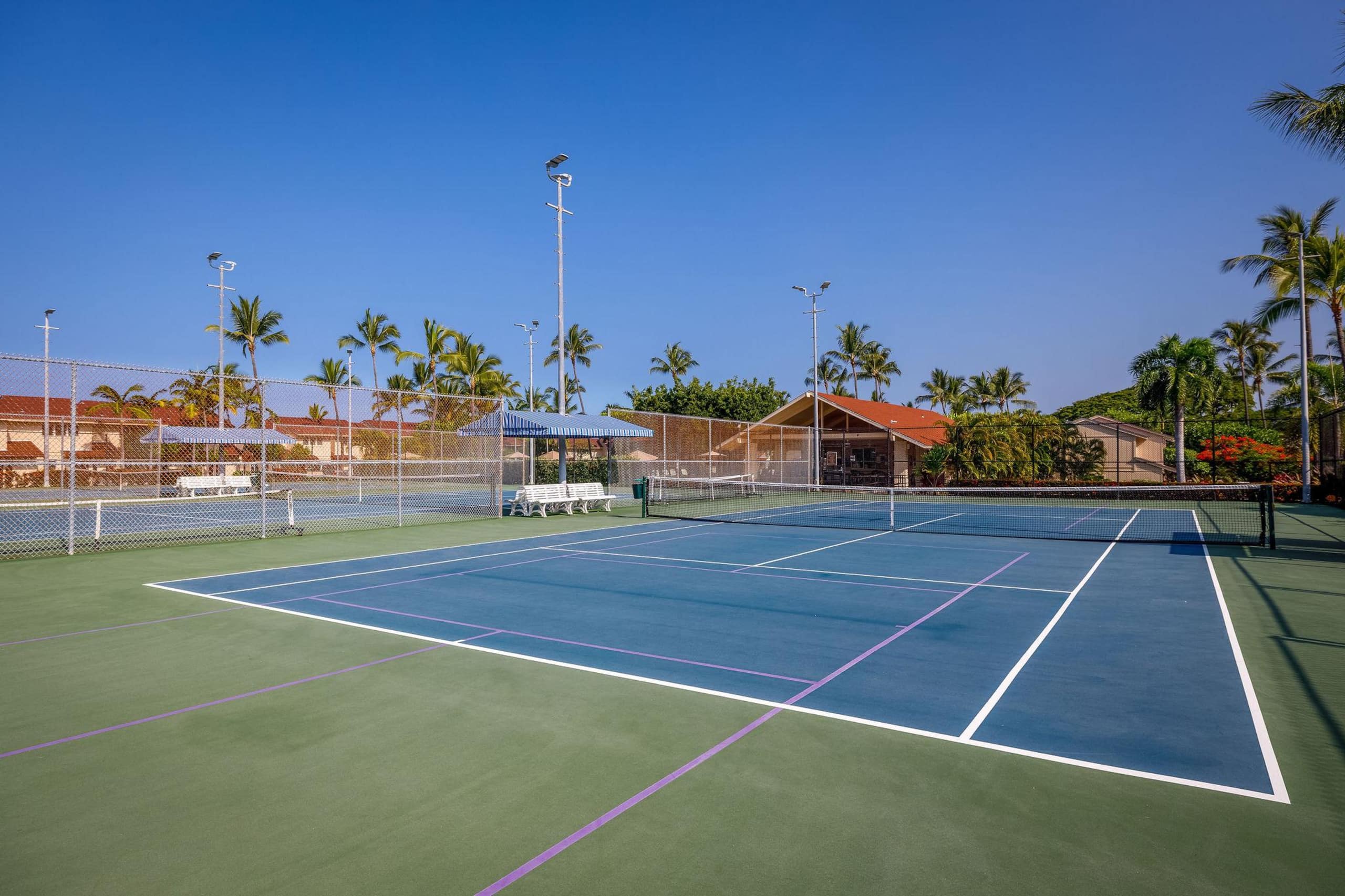 Condo in Kailua-Kona · ★4.5 · 2 bedrooms · 3 beds · 2 private baths - Image 25