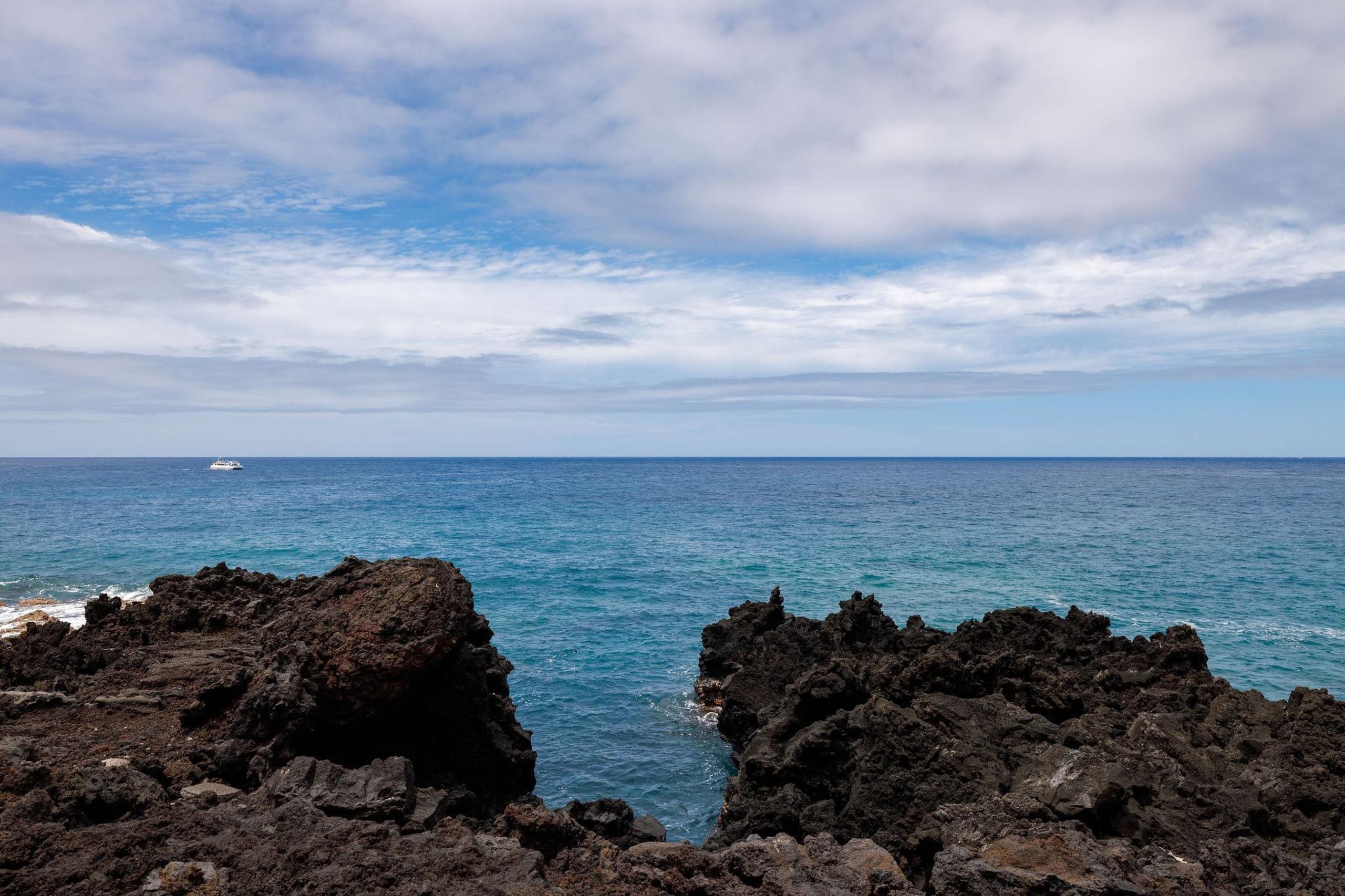Condo in Kailua-Kona · ★4.5 · 2 bedrooms · 3 beds · 2 private baths - Image 33