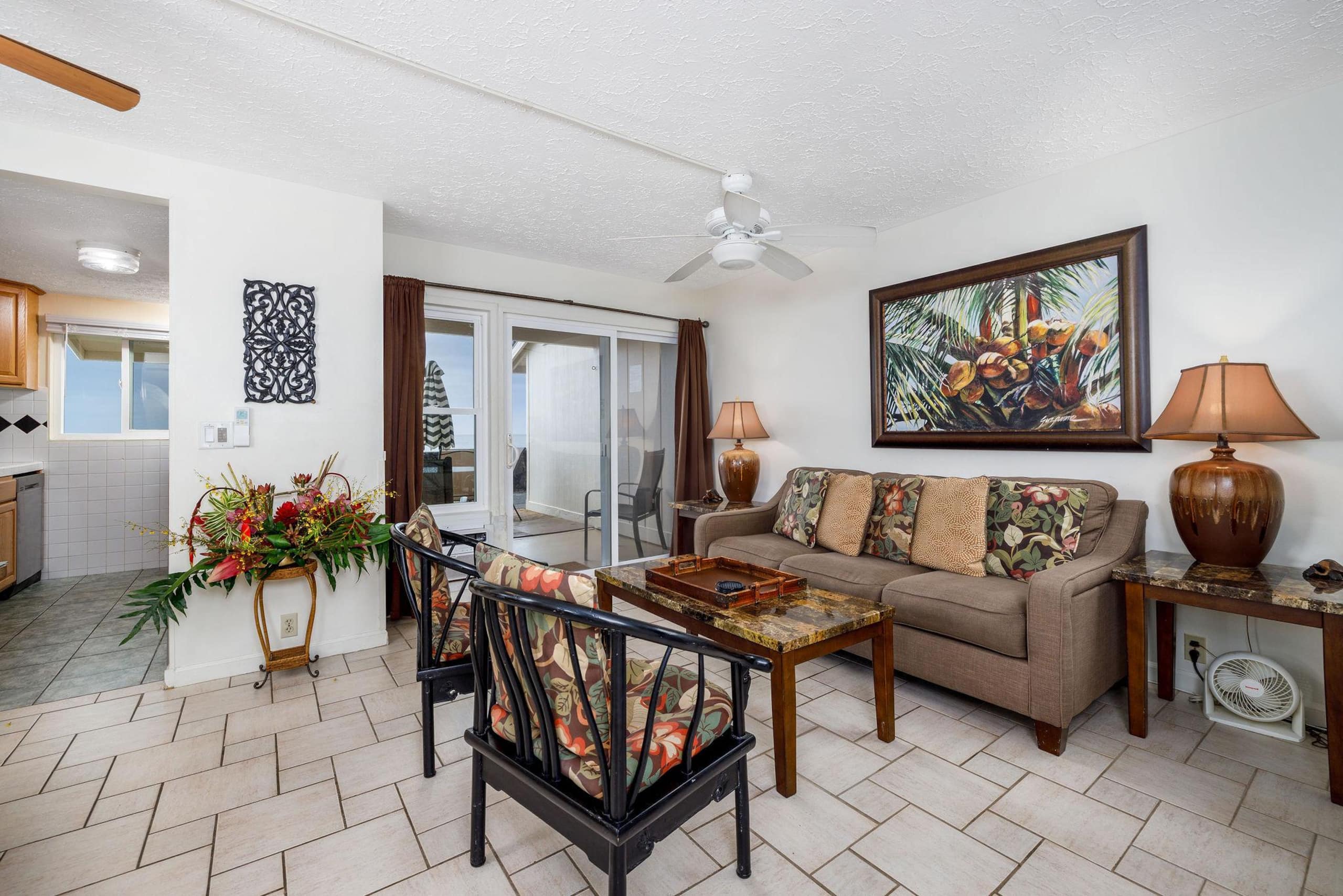 Condo in Kailua-Kona · ★4.5 · 2 bedrooms · 3 beds · 2 private baths - Image 6