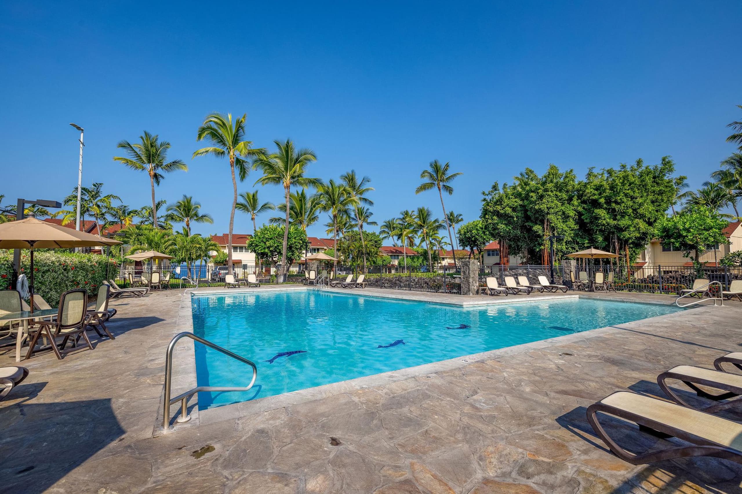 Condo in Kailua-Kona · ★4.5 · 2 bedrooms · 3 beds · 2 private baths - Image 24