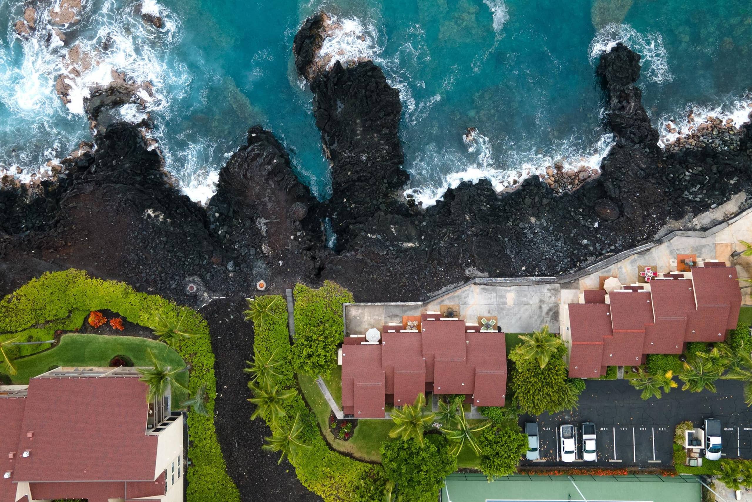 Condo in Kailua-Kona · ★4.5 · 2 bedrooms · 3 beds · 2 private baths - Image 22