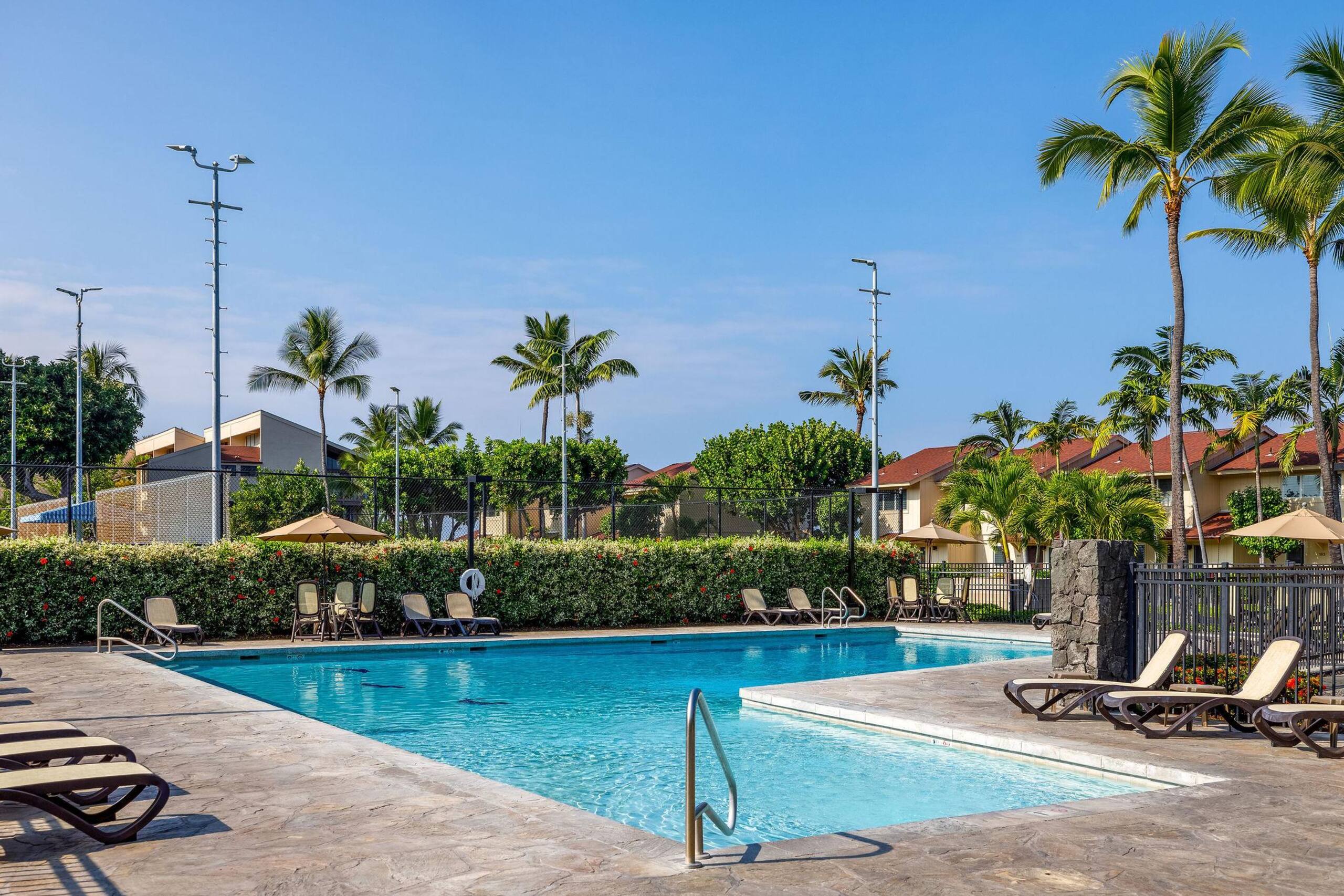 Condo in Kailua-Kona · ★4.5 · 2 bedrooms · 3 beds · 2 private baths - Image 29