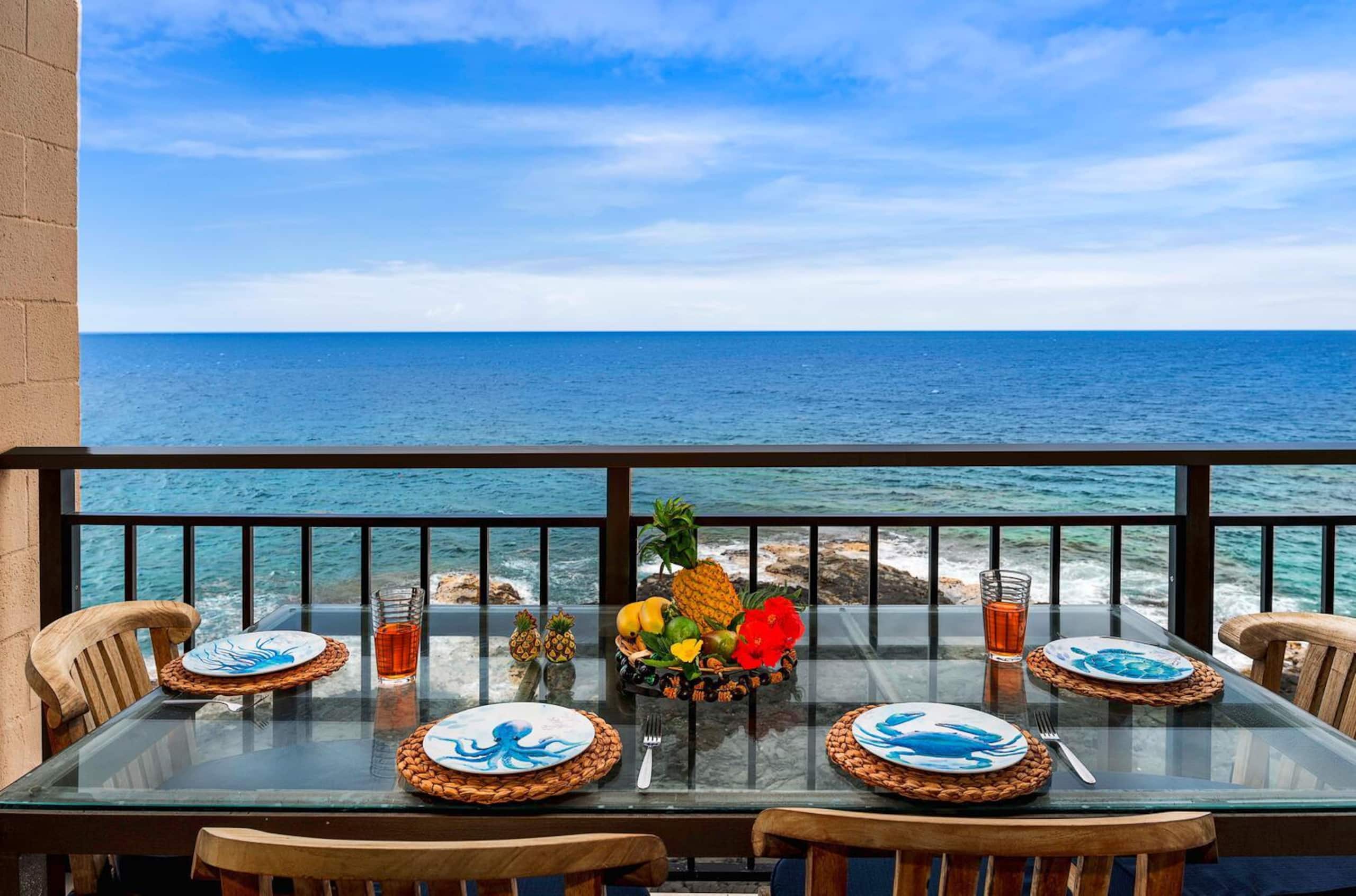 Condo in Kailua-Kona · ★4.88 · 2 bedrooms · 4 beds · 2 baths - Image 1