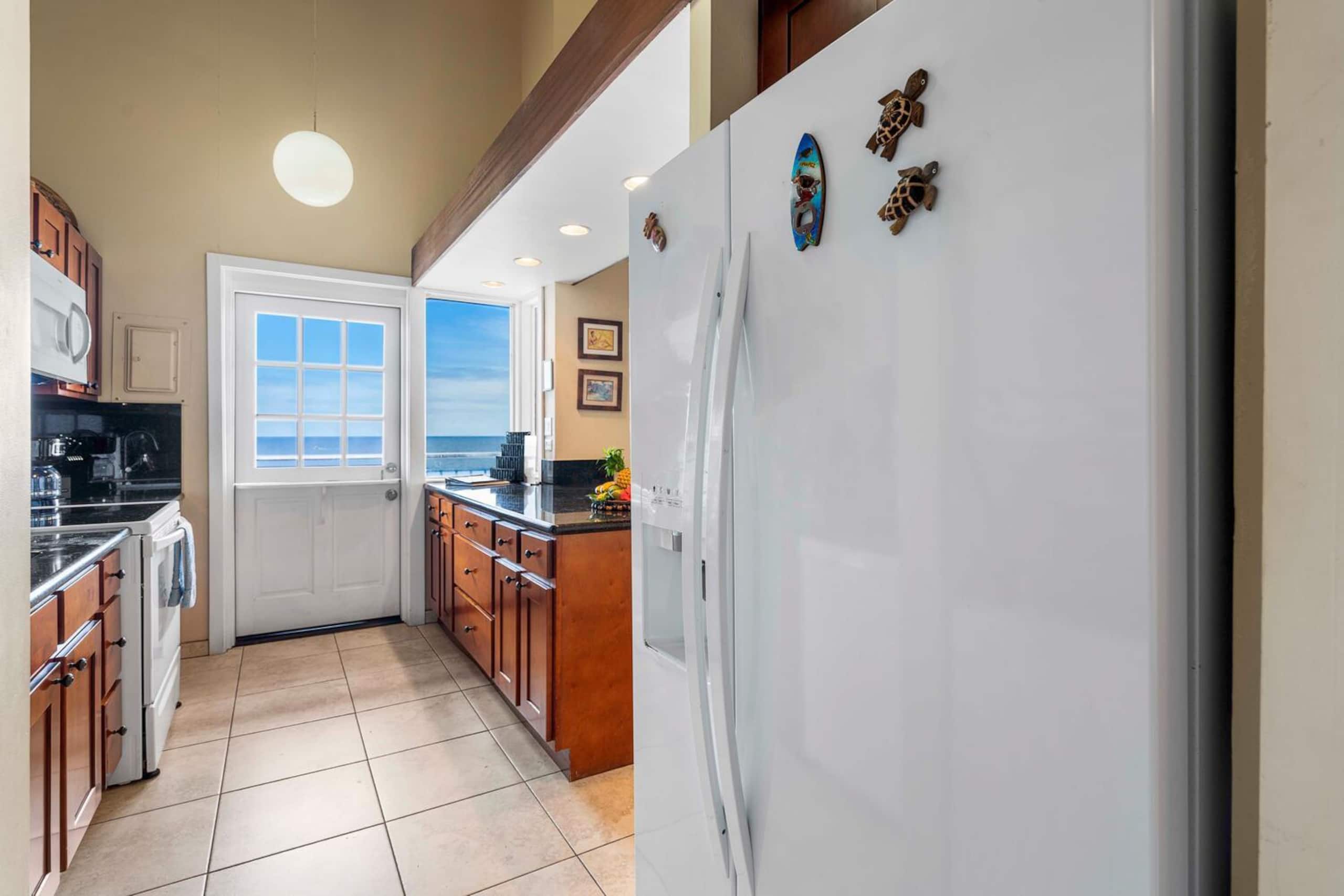 Condo in Kailua-Kona · ★4.88 · 2 bedrooms · 4 beds · 2 baths - Image 29