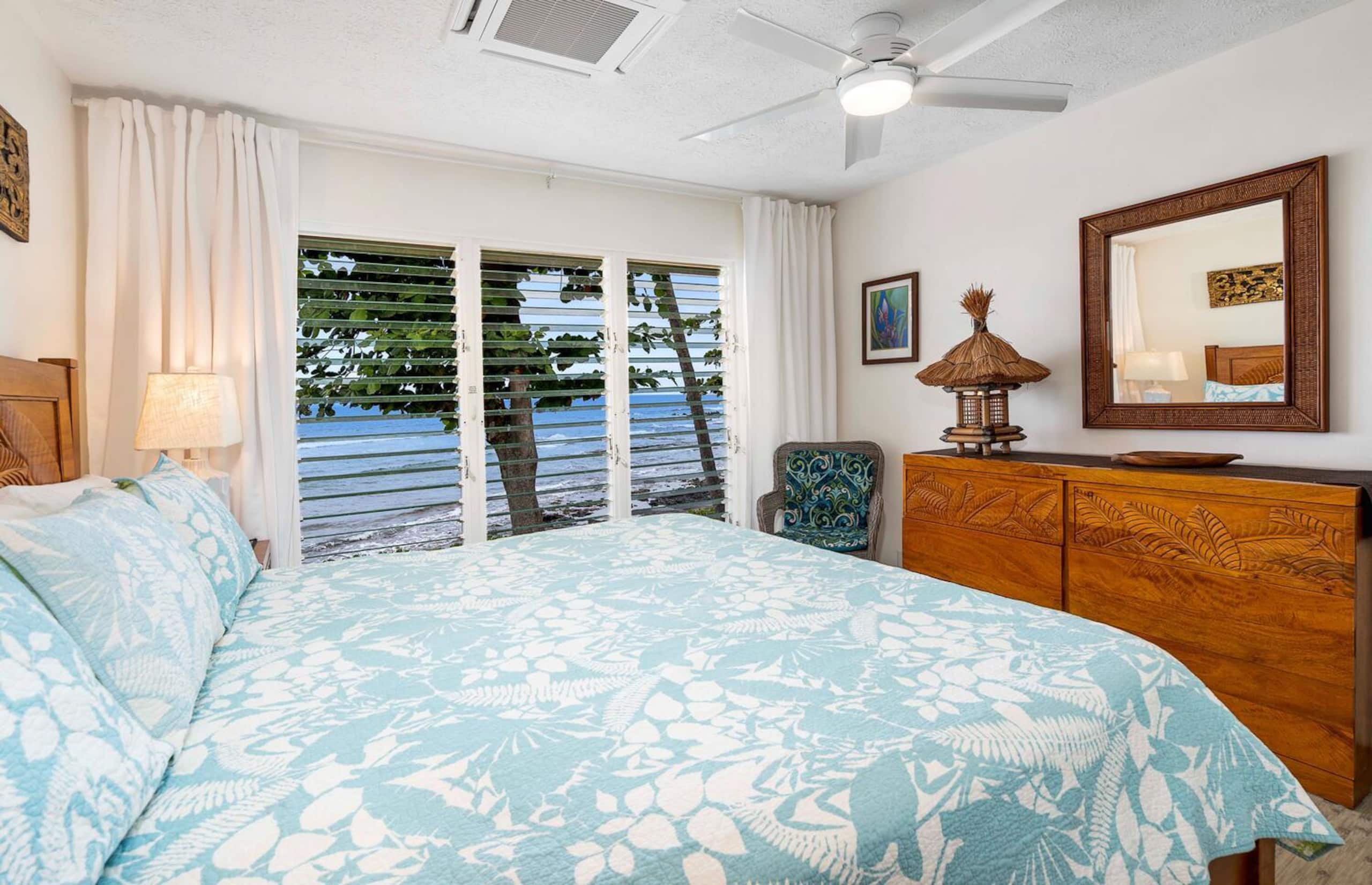 Condo in Kailua-Kona · ★5.0 · 2 bedrooms · 3 beds · 2 baths - Image 3