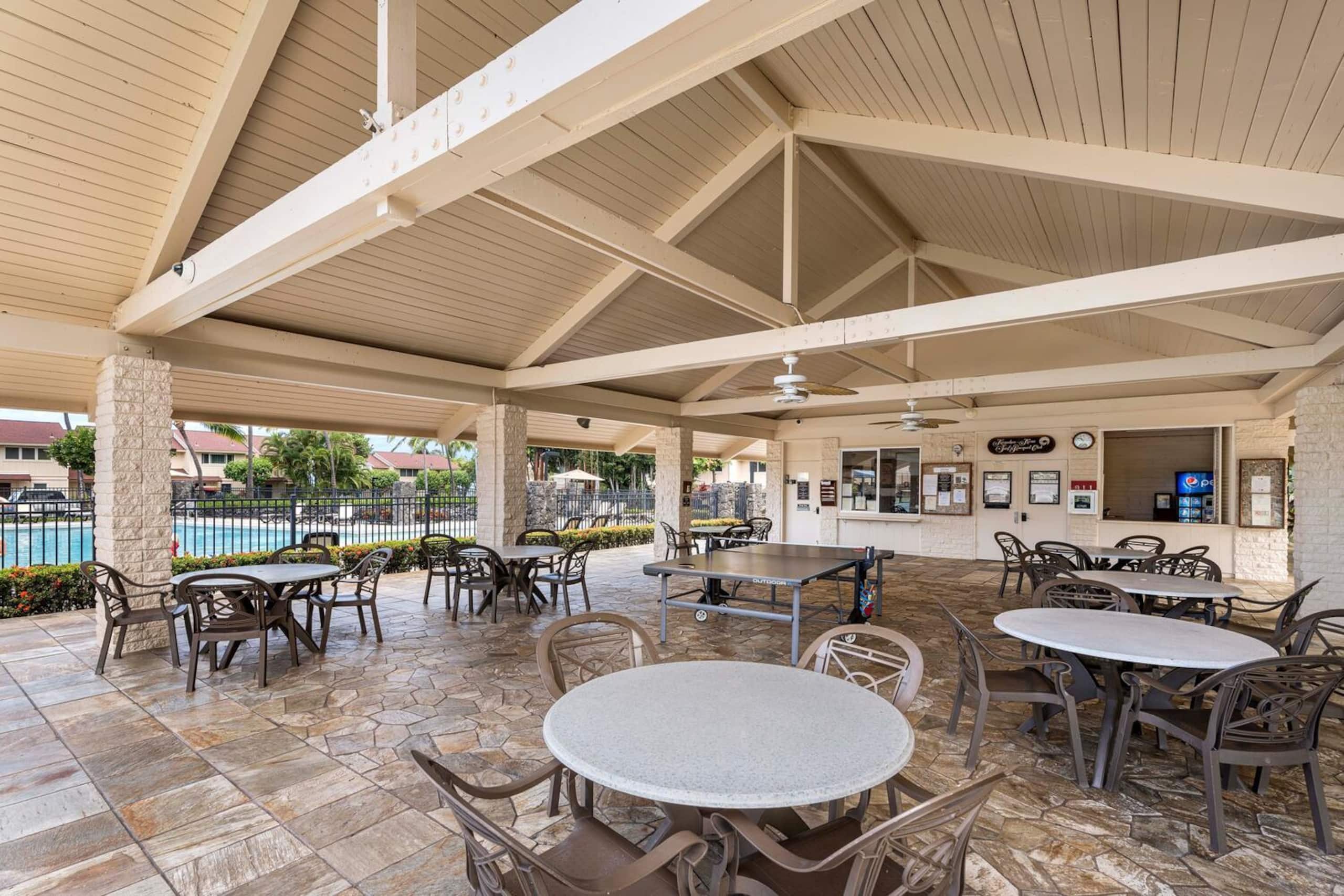 Condo in Kailua-Kona · ★5.0 · 2 bedrooms · 3 beds · 2 baths - Image 41