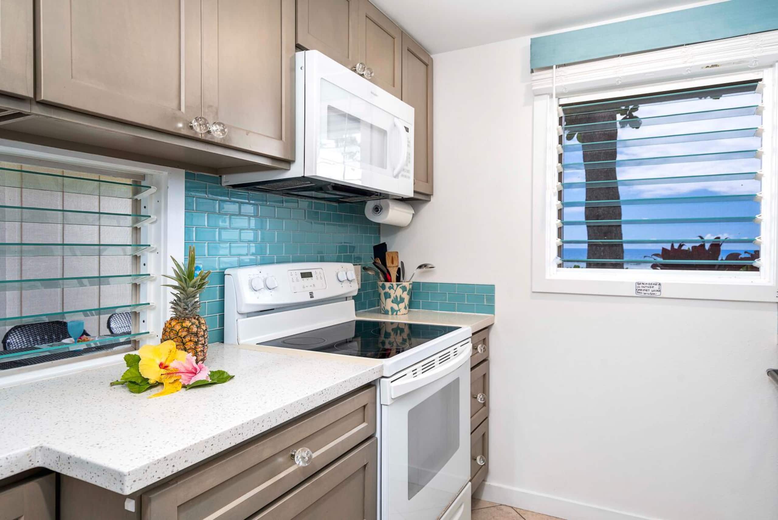 Condo in Kailua-Kona · ★5.0 · 2 bedrooms · 3 beds · 2 baths - Image 22