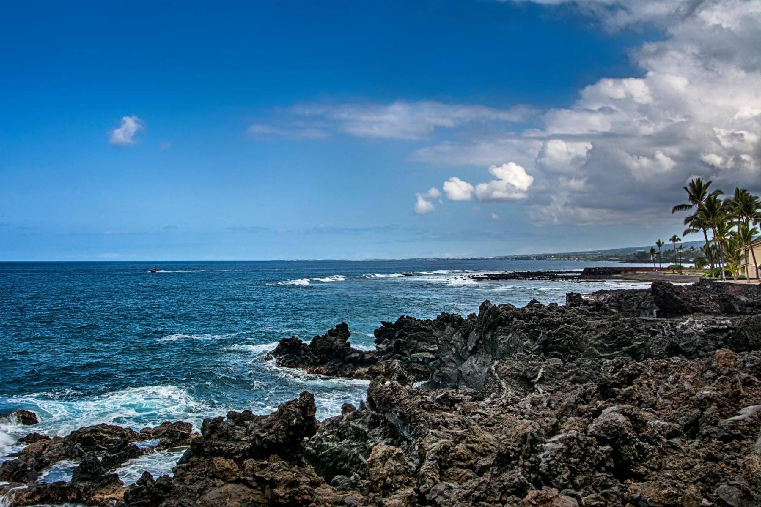 Condo in Kailua-Kona · ★5.0 · 2 bedrooms · 3 beds · 2 baths - Image 49