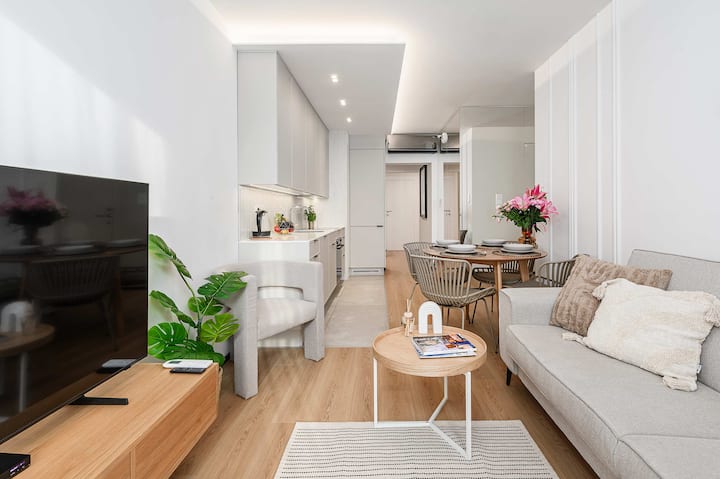 Lumina | Luxury 4-rooms Apart with Parking | Sauna