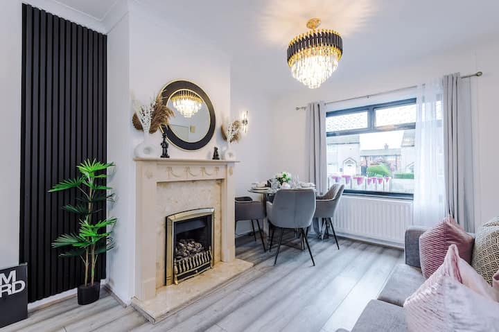 Holiday homes: a furnished AV Property home available for this type of stay