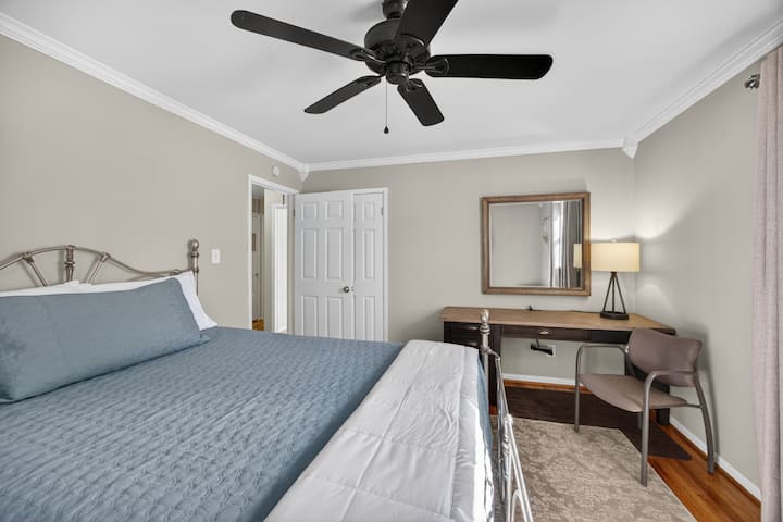 1906 Potomac Dr-22