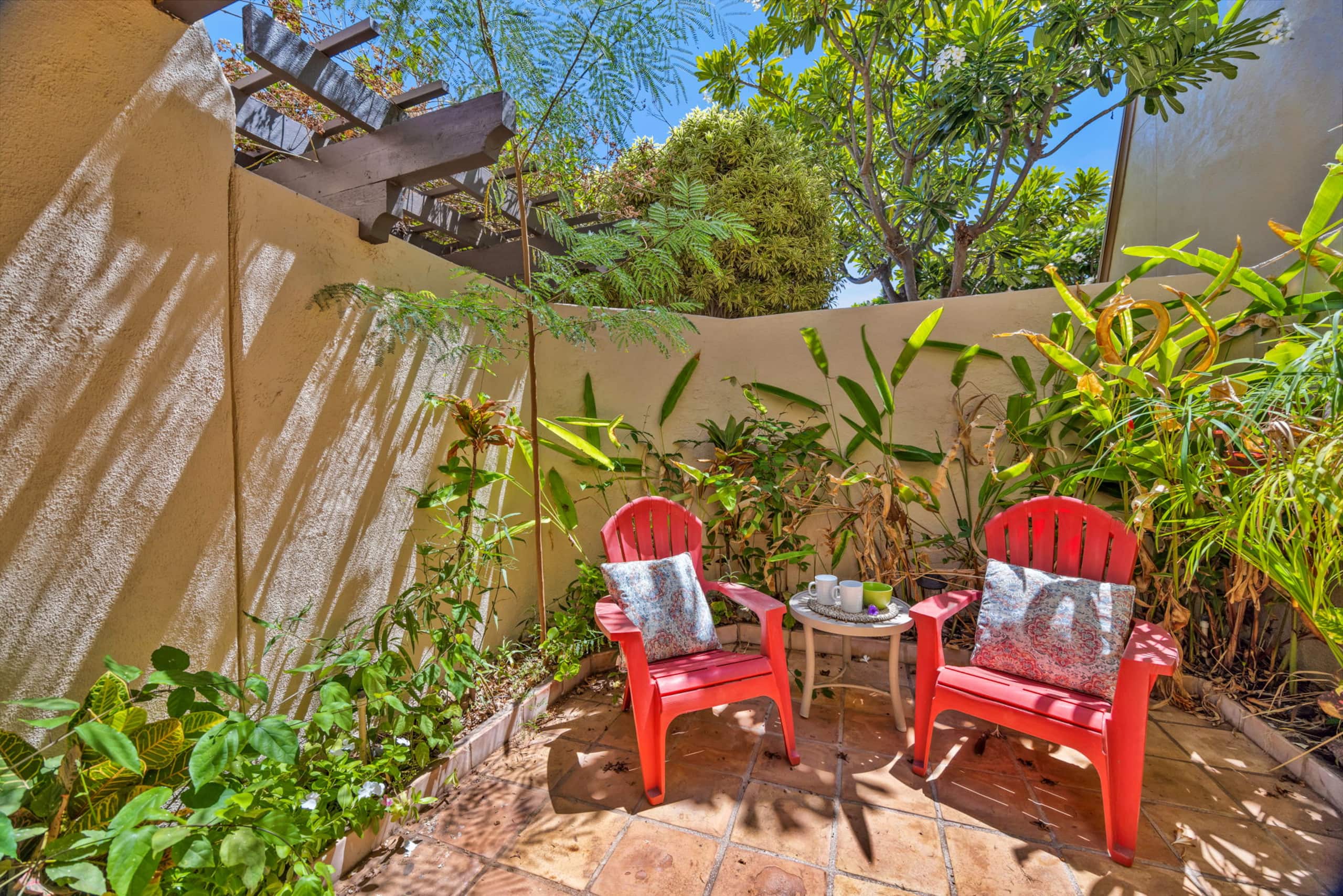 Condo in Kihei · ★4.4 · 1 bedroom · 2 beds · 1.5 private baths - Image 8