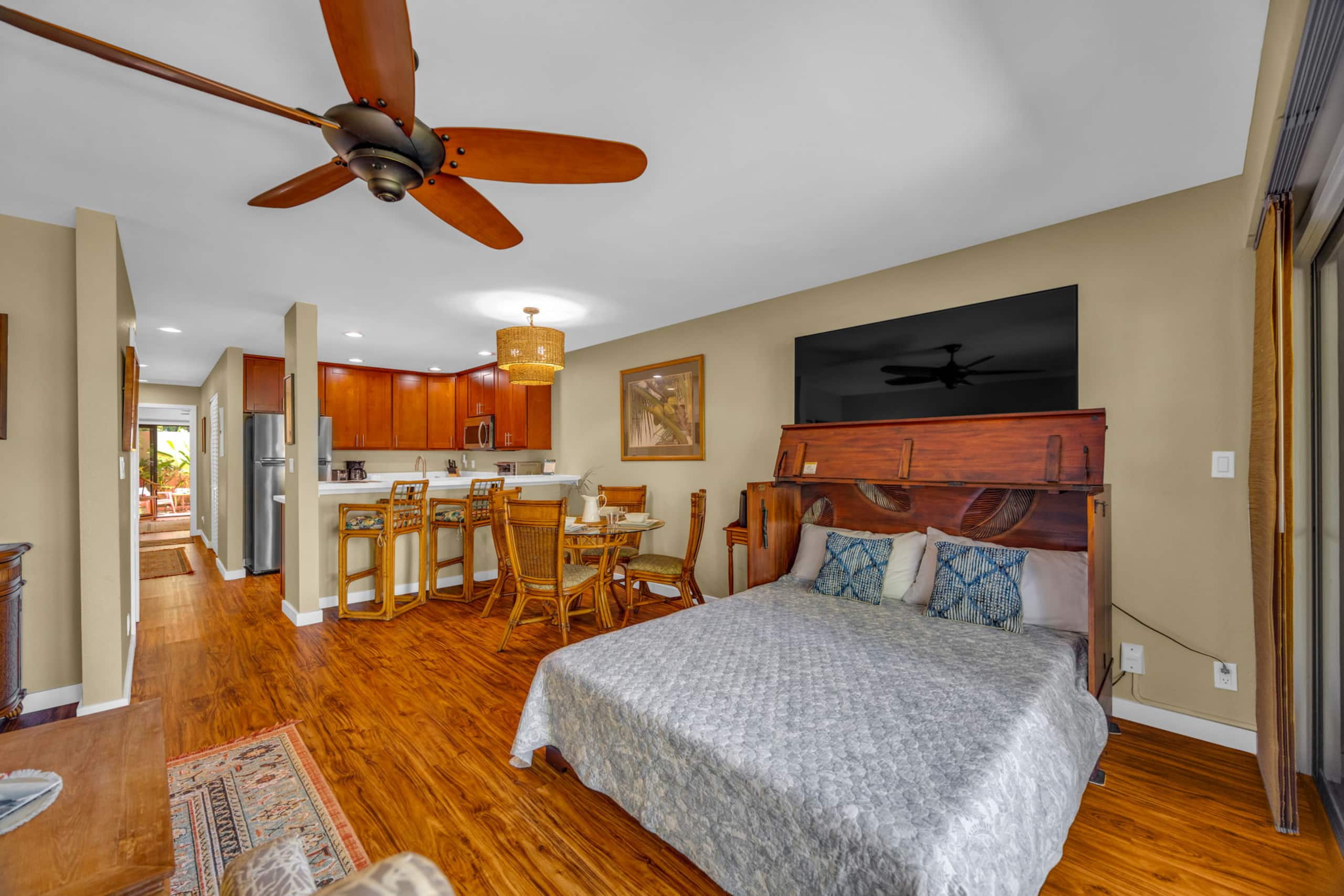 Condo in Kihei · ★4.4 · 1 bedroom · 2 beds · 1.5 private baths - Image 33