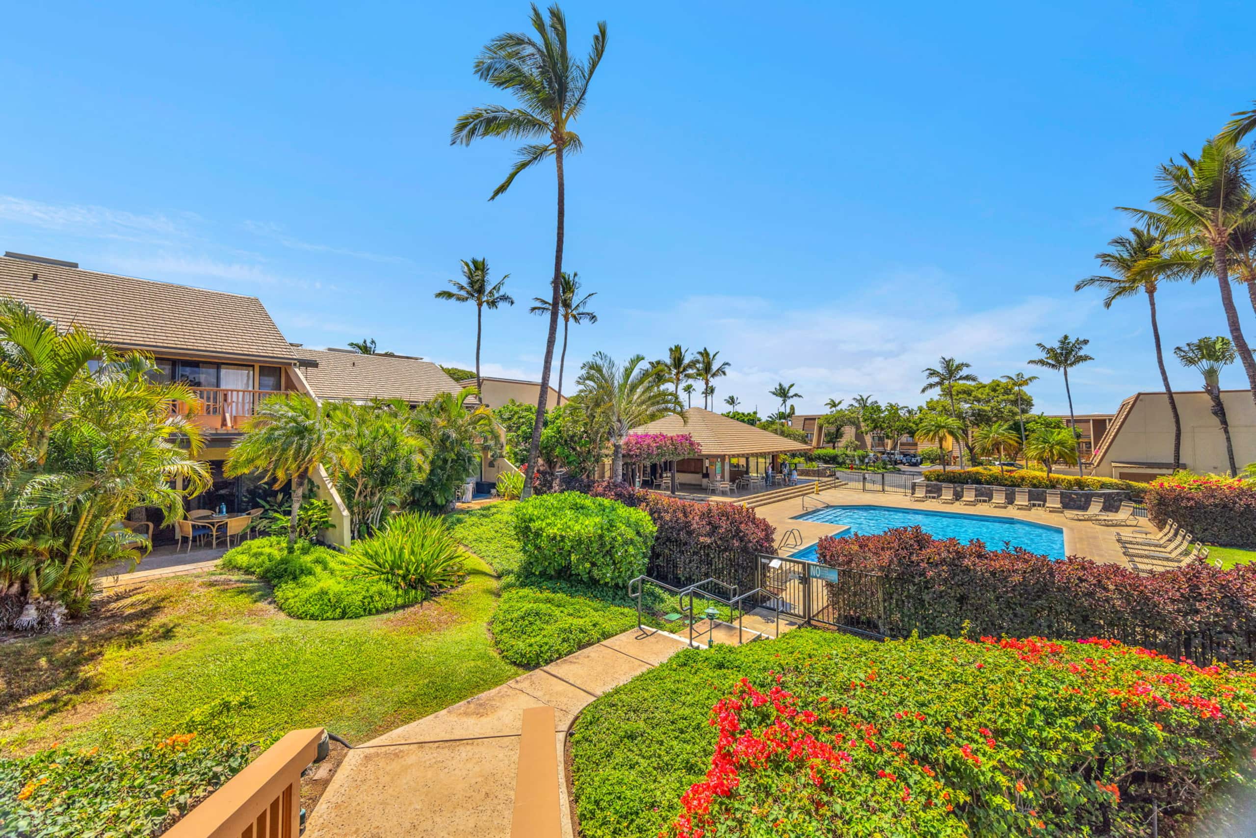 Condo in Kihei · ★4.4 · 1 bedroom · 2 beds · 1.5 private baths - Image 3