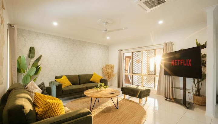 Seednest 7 Bed | Pool &Game Room - Trinity Beach
