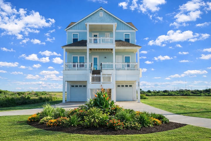 Pointe West 5br Bayfront | Sleeps 15 | Near Beach - Galveston, TX