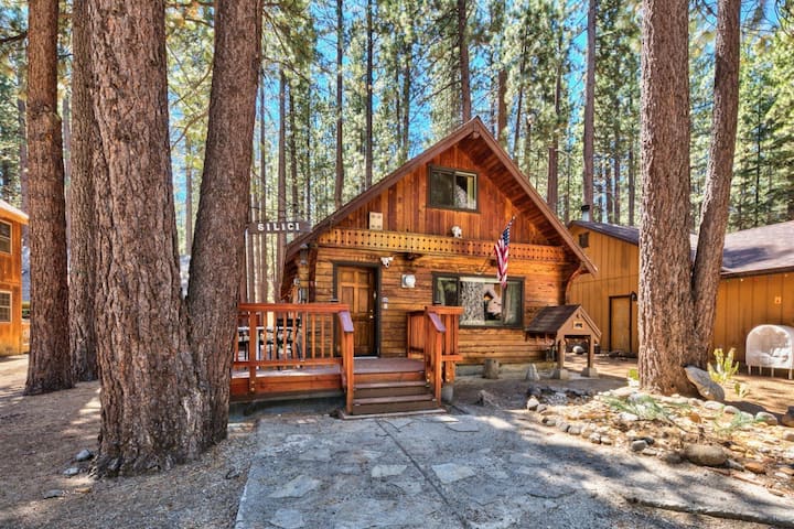 Classic Tahoe Cabin-come Play In The Mountains - South Lake Tahoe, CA