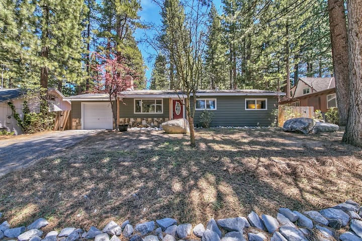 The Peace Of Heaven Home Has Been Lovingly Set Up - Fallen Leaf Lake, CA