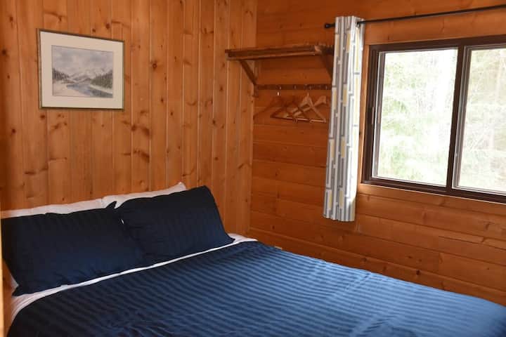 Dormitorio 4, cama de matrimonio.