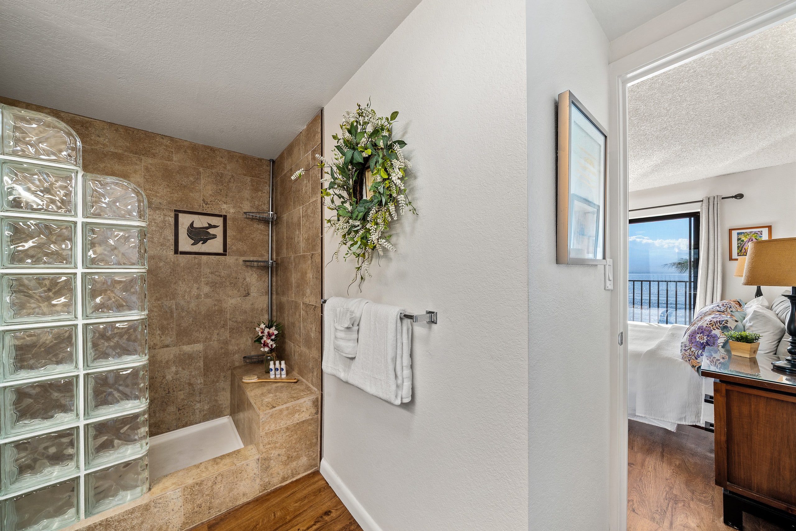 Condo in Wailuku · ★4.6 · 2 bedrooms · 2 beds · 2 baths - Image 20
