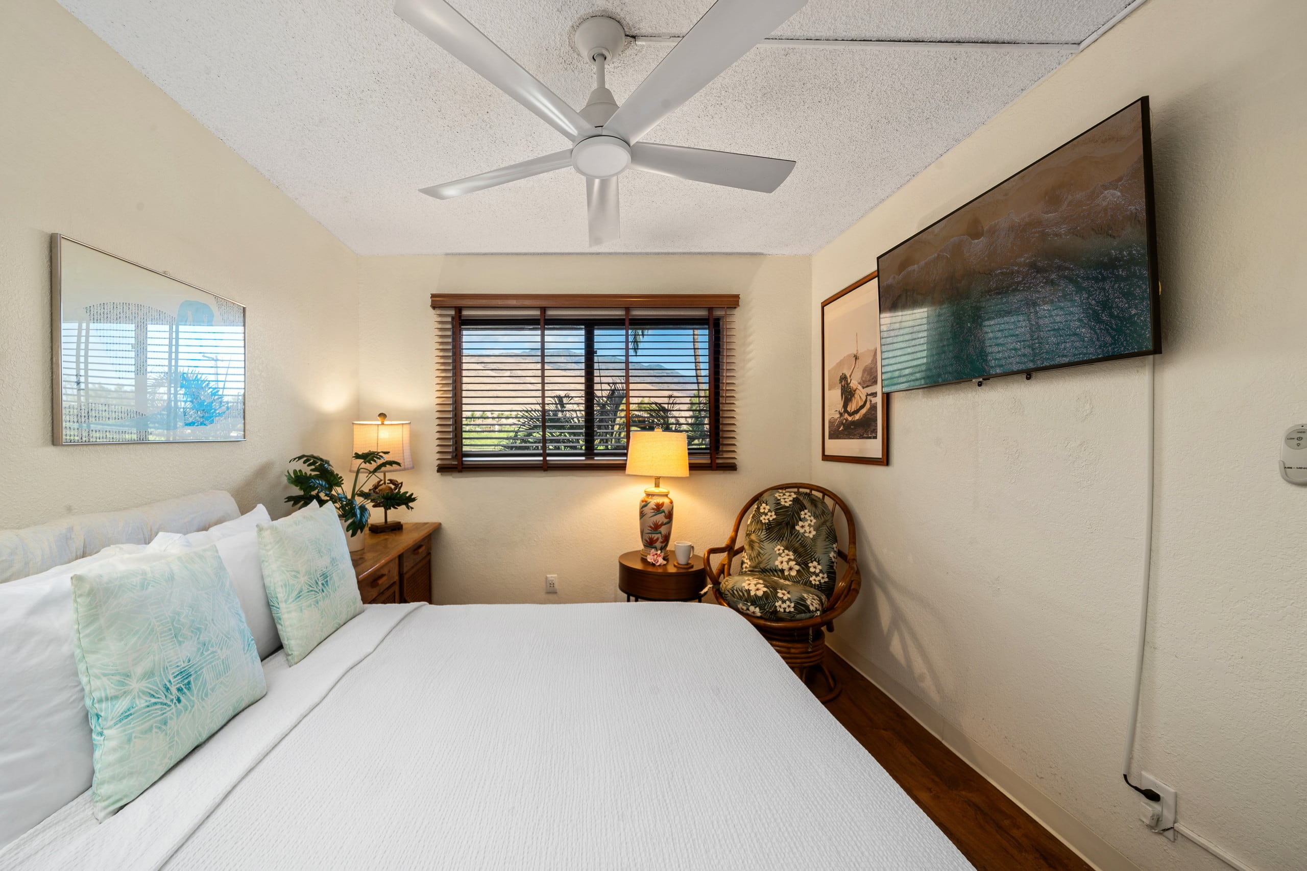 Condo in Wailuku · ★4.6 · 2 bedrooms · 2 beds · 2 baths - Image 17
