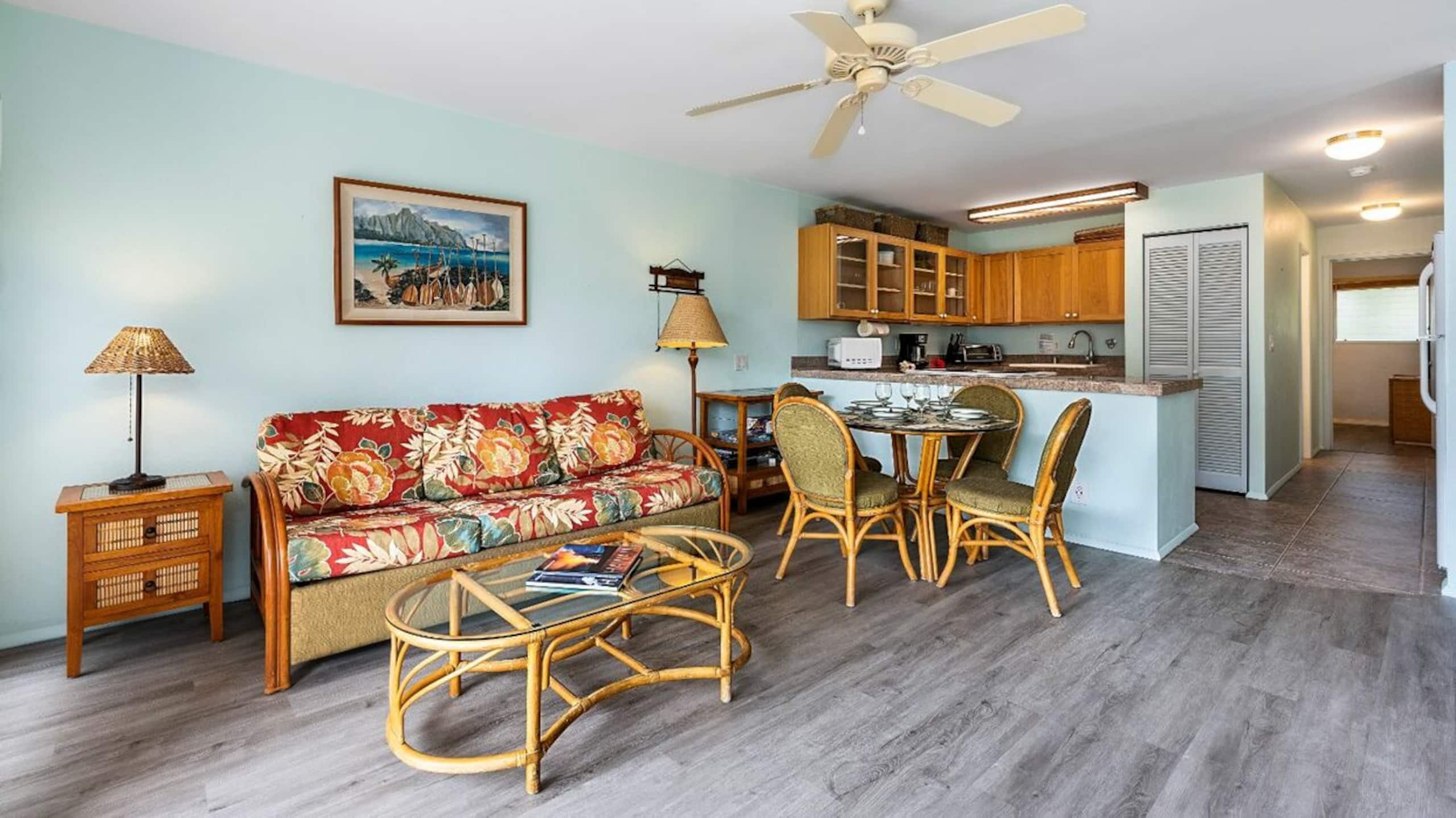 Condo in Kailua-Kona · ★4.75 · 1 bedroom · 2 beds · 1 private bath - Image 10