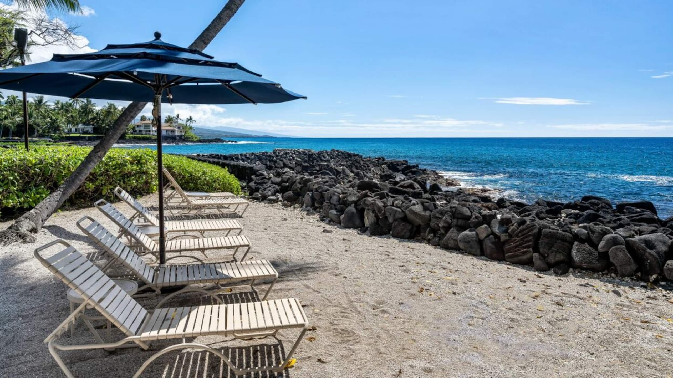 Condo in Kailua-Kona · ★4.75 · 1 bedroom · 2 beds · 1 private bath - Image 27