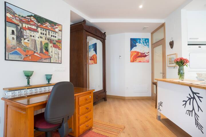 San Roque Center, parking included gallery image 4